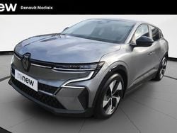 Gris Occasion 2022 Renault Megane E-Tech Equilibre Berline | 19 999 € (Prix juste)