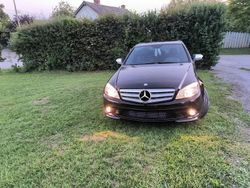 Noir Utilisé 2008 Mercedes C200 Avantgarde Berline | 10 500 € (Prix assez cher)
