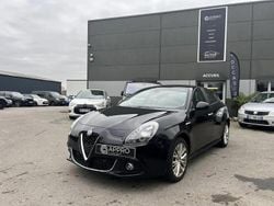 Noir Occasion 2020 Alfa Romeo Giulietta Business Berline | 12 990 € (Prix juste)