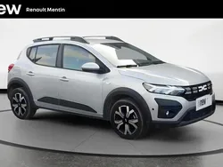 Gris Utilisé 2024 Dacia Sandero Citadine | 16 999 € (Prix juste)