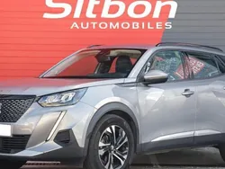Gris Utilisé 2023 Peugeot 2008 Allure SUV | 17 970 € (Bon prix)