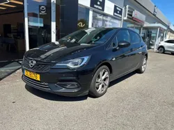Noir Utilisé 2021 Opel Astra Edition Berline | 14 990 € (Prix juste)