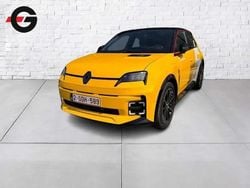 Jaune Utilisé 2024 Renault R5 Iconic Citadine | 33 490 € (Prix juste)