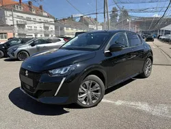 Noir Utilisé 2023 Peugeot e-208 Allure Citadine | 15 900 € (Bon prix)