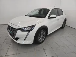 Blanc Utilisé 2021 Peugeot e-208 Style Citadine | 16 490 € (Prix juste)
