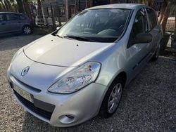 Gris Utilisé 2013 Renault Clio III Collection Berline | 6 490 €