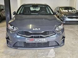 Gris Utilisé 2022 Kia Ceed Sportswagon Break | 13 500 € (Prix juste)