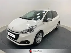 Blanc Utilisé 2019 Peugeot 208 Signature Sky Citadine | 8 990 € (Prix juste)