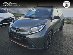 Biton vert cardamome métal/toit noir Utilisé 2022 Toyota Aygo X SUV | 16 990 €
