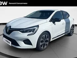 Blanc Utilisé 2023 Renault Clio V Evolution Citadine | 14 990 € (Prix juste)