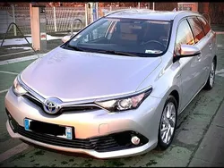 Utilisé 2015 Toyota Auris Touring Sports Design Break | 8 500 € (Prix juste)