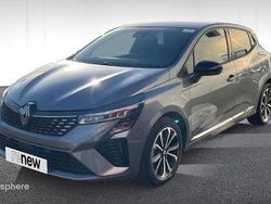 Gris Utilisé 2024 Renault Clio V Techno Berline | 21 350 € (Prix assez cher)