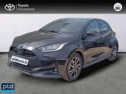 Utilisé 2022 Toyota Yaris Hybrid Design Berline | 18 990 € (Prix juste)