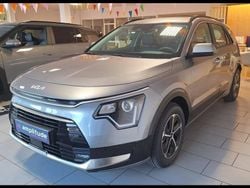 Gris comète métallisé Utilisé 2025 Kia Niro Active SUV | 29 899 € (Prix juste)