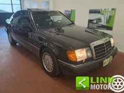 Noir Utilisé 1990 Mercedes E300 Coupé | 15 900 €