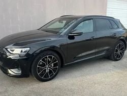 Noir Utilisé 2019 Audi e-tron S-Line SUV | 27 990 € (Prix juste)