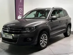 Gris Utilisé 2016 VW Tiguan SUV | 16 400 € (Prix juste)