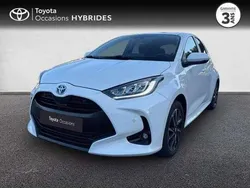 Utilisé 2023 Toyota Yaris Hybrid Design Berline | 19 990 € (Prix juste)