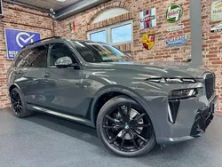 Gris Utilisé 2024 BMW X7 M Sport SUV | 101 302 € (Prix juste)