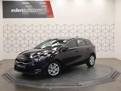 Noir Utilisé 2023 Kia Ceed Active Berline | 18 990 € (Prix juste)