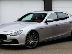 Gris Utilisé 2015 Maserati Ghibli Coupé | 39 900 € (Prix cher)