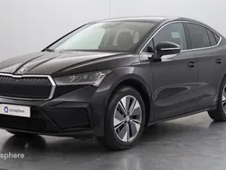Noir Utilisé 2023 Skoda Enyaq iV SportLine SUV | 35 799 € (Prix juste)