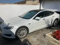 Blanc Utilisé 2017 Tesla Model S Berline | 17 900 €