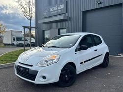 Blanc Utilisé 2012 Renault Clio III Citadine | 4 490 € (Bon prix)