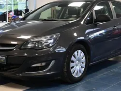 Utilisé 2013 Opel Astra Business Berline | 5 990 € (Prix cher)
