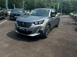 Gris Utilisé 2022 Peugeot e-2008 Style SUV | 16 799 € (Prix juste)