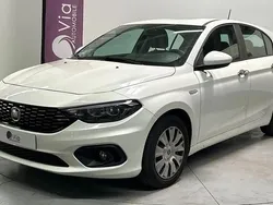 Blanc Utilisé 2017 Fiat Tipo Pop Berline | 10 499 € (Prix juste)