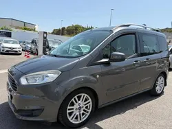 Gris Utilisé 2016 Ford Tourneo Courier Titanium Monospace | 9 900 € (Prix juste)