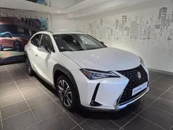 Blanc Utilisé 2021 Lexus UX 250h SUV | 23 990 € (Prix juste)
