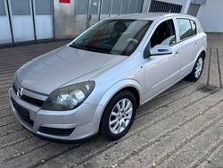 Gris Utilisé 2004 Opel Astra Citadine | 3 790 €