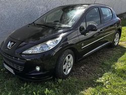 Utilisé 2012 Peugeot 207 Urban Move Berline | 4 000 € (Prix juste)