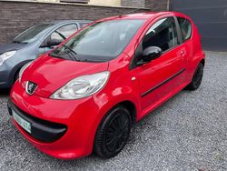 Rouge Utilisé 2008 Peugeot 107 Citadine | 2 400 €