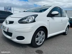 Blanc Utilisé 2010 Toyota Aygo Citadine | 4 490 € (Prix juste)