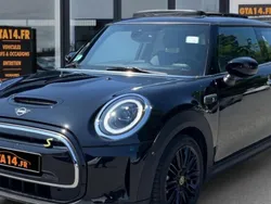 Utilisé 2021 Mini Cooper SE Citadine | 19 450 € (Prix juste)