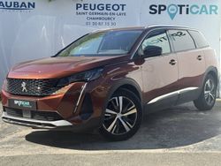 Brun Utilisé 2022 Peugeot 5008 S Monospace | 24 990 € (Prix juste)