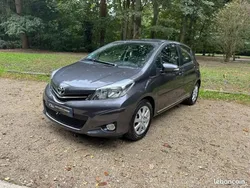 Gris Utilisé 2013 Toyota Yaris Citadine | 8 990 € (Bon prix)