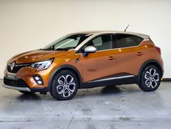 Gris Utilisé 2022 Renault Captur Intens SUV | 21 190 € (Prix juste)