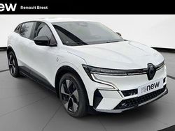 Blanc Utilisé 2024 Renault Mégane Equilibre Berline | 20 990 € (Bon prix)
