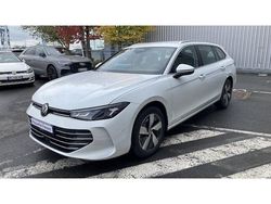Utilisé 2024 VW Passat Life Break | 37 499 € (Prix cher)