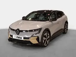 Utilisé 2023 Renault Mégane Iconic Berline | 28 750 € (Prix juste)