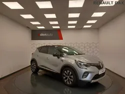 Gris Utilisé 2024 Renault Captur Techno SUV | 19 590 € (Prix juste)