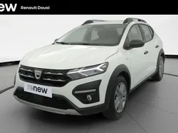 Blanc Utilisé 2022 Dacia Sandero Essentiel Citadine | 13 899 € (Prix juste)