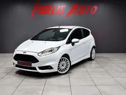 Blanc Utilisé 2017 Ford Fiesta Citadine | 11 490 €