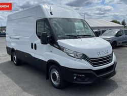 Blanc Utilisé 2023 Iveco Daily Van | 49 080 €
