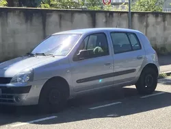 Utilisé 2004 Renault Clio II Dynamique Berline | 2 000 € (Bon prix)
