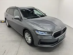 Gris Utilisé 2024 Skoda Superb Selection Break | 37 990 € (Bon prix)